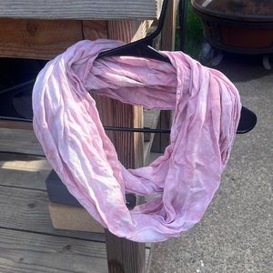 Infinity scarf